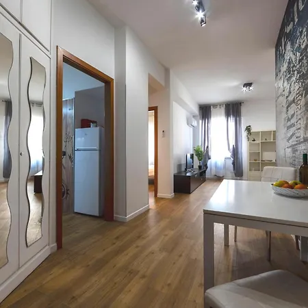 Apartment Liu Tiburtina In Rome